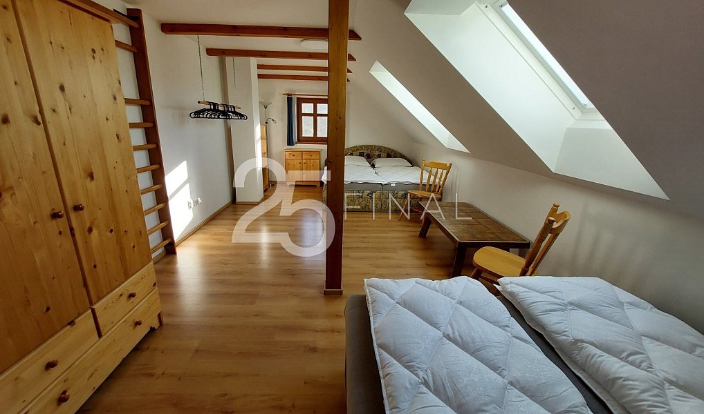Pronájem domu 200 m² s pozemkem 1 093 m², Osek – náhled fotky 22