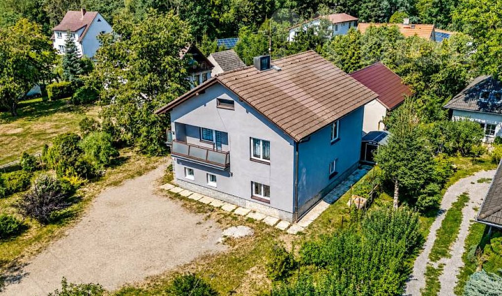 Prodej domu 170 m² s pozemkem 1 417 m², Velešín – náhled fotky 2