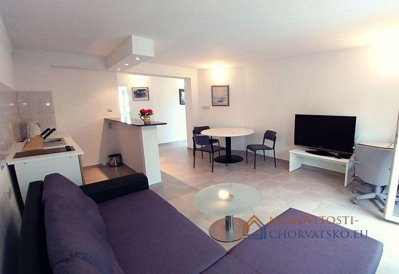 Prodej bytu 1+1 41 m² – pohled 2