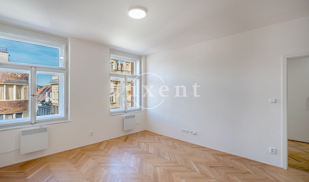 Pronájem bytu 2+kk 42 m², Praha – náhled fotky 3