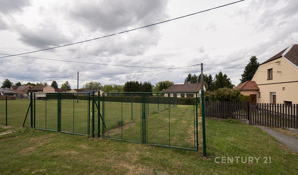 Prodej stavebního pozemku 1 330 m², Meclov – náhled fotky 3