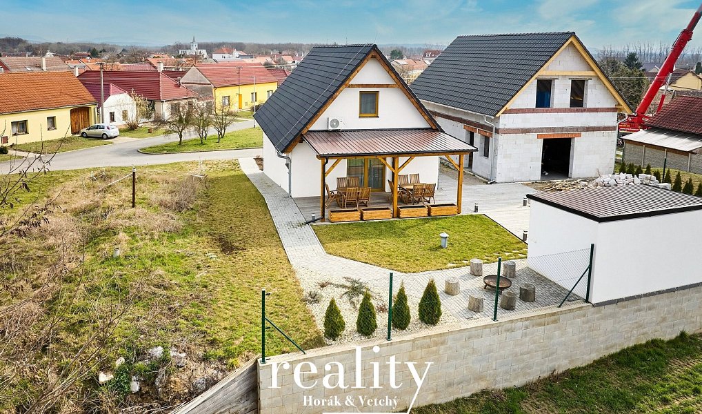 Dva apartmány s vinárnou a vinným sklepem 190 m2, Jevišovka, Jevišovka – náhled fotky 21