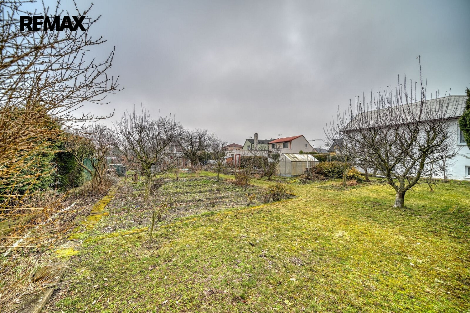 Prodej stavebního pozemku 533 m² – fotografie 3
