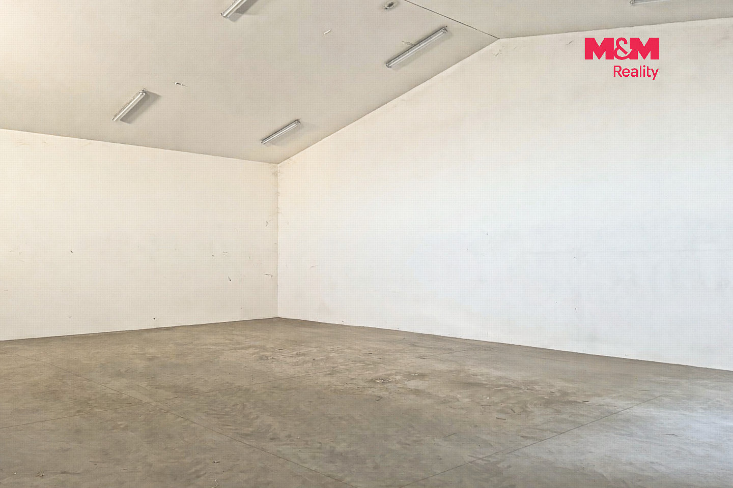 Pronájem skladovacích prostor 350 m² – fotografie 2