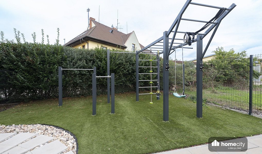 Prodej domu 267 m² s pozemkem 661 m², Pardubice – náhled fotky 28