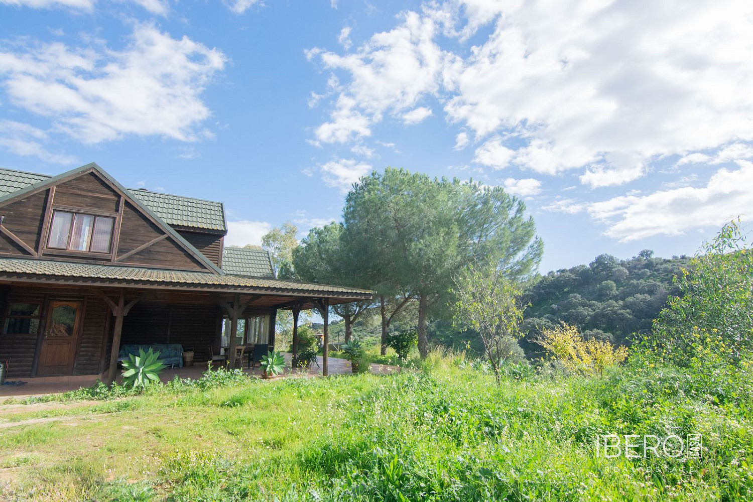 Prodej domu 240 m² s pozemkem 6 462 m² - Vista 3