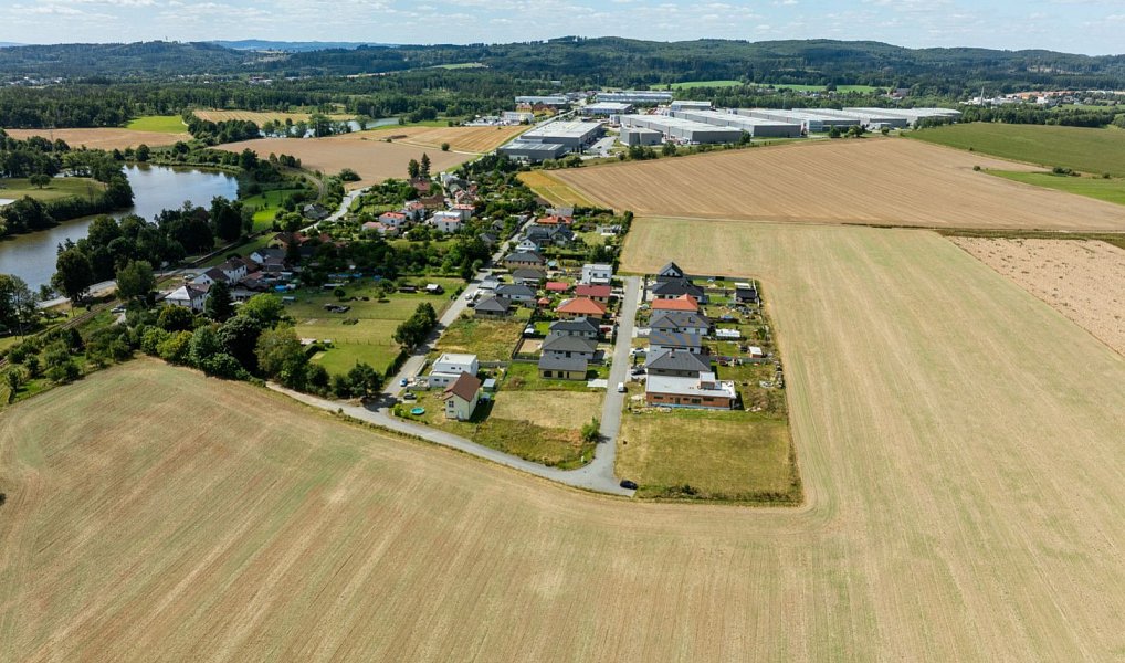 Prodej stavebního pozemku 640 m², Střítež – náhled fotky 9