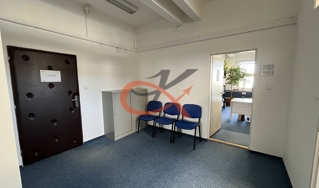 Pronájem kanceláře 125 m², Rožnov pod Radhoštěm – náhled fotky 11