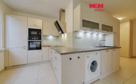 Pronájem bytu 3+1 77 m², Do Zátiší, Cheb