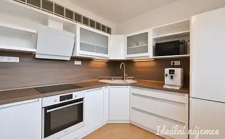 Pronájem bytu 2+1 52 m², sídl. Družba, Židlochovice, okres Brno-venkov