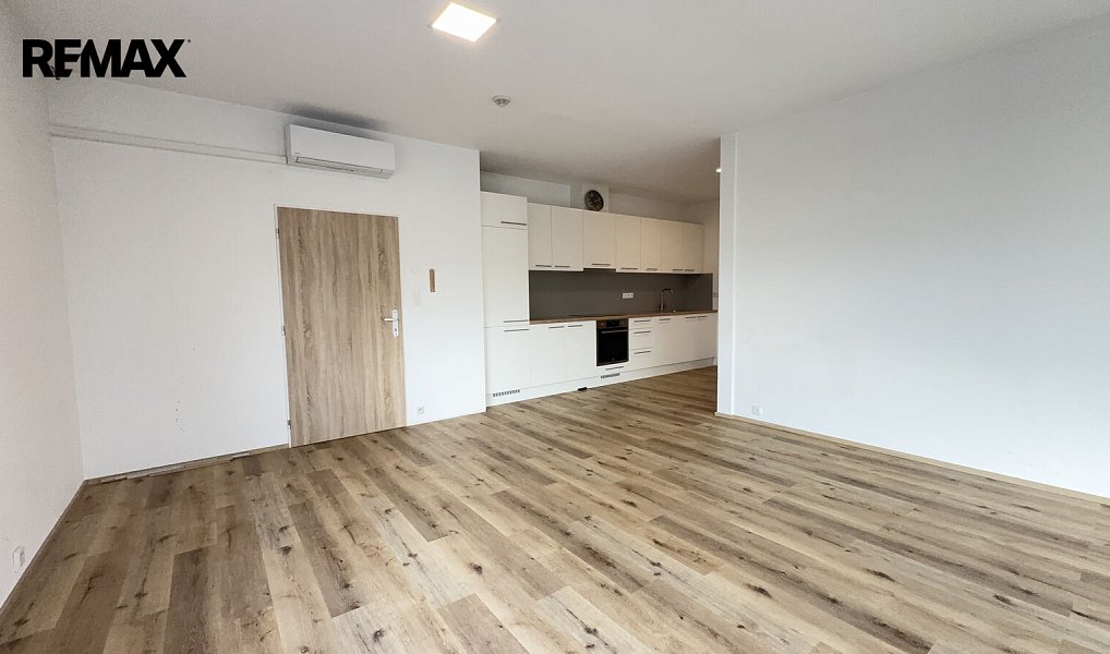 Pronájem bytu 2+kk 75 m², Kojetice – náhled fotky 4