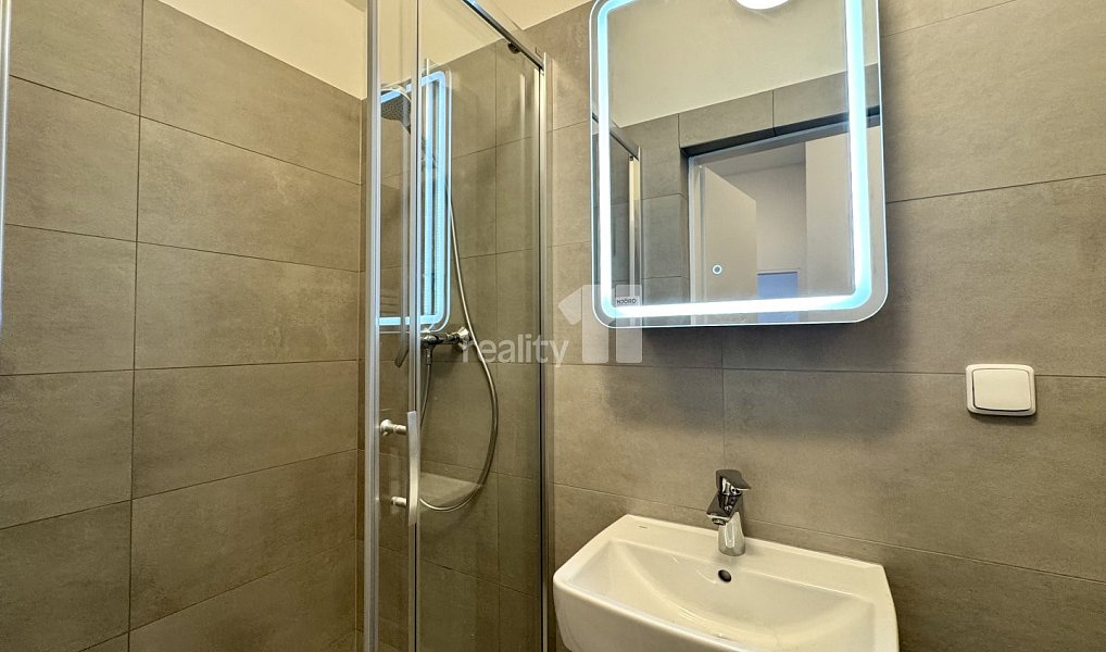 Pronájem bytu 3+1 68 m², Praha – náhled fotky 10