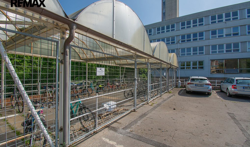 Pronájem kanceláře 416 m², Pardubice – náhled fotky 12