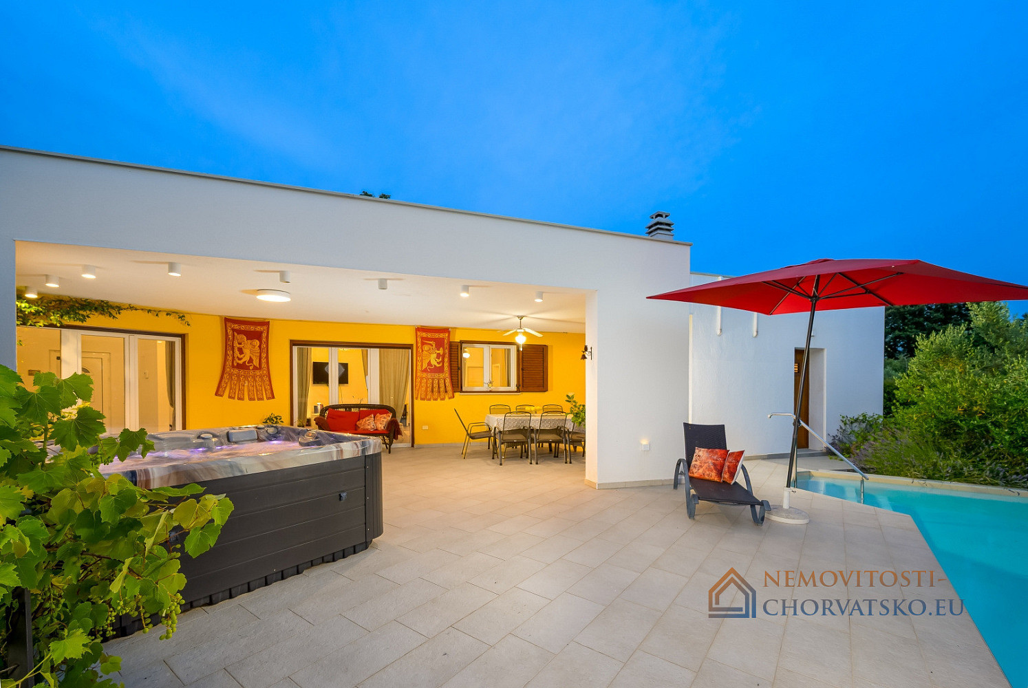 Prodej domu 180 m² s pozemkem 1 000 m² - Aanzicht 5