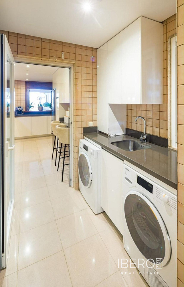 Piso 5+kk – Marbella, Nueva Andalucía - Más
