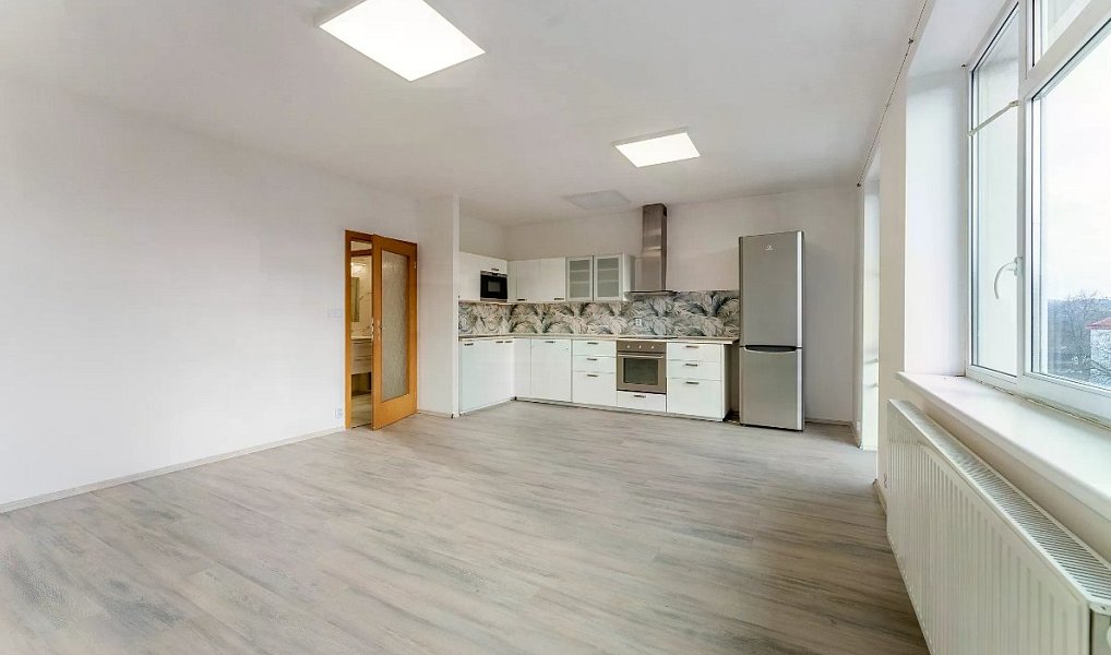 Prodej bytu 4+kk 130 m², Roztoky – náhled fotky 2