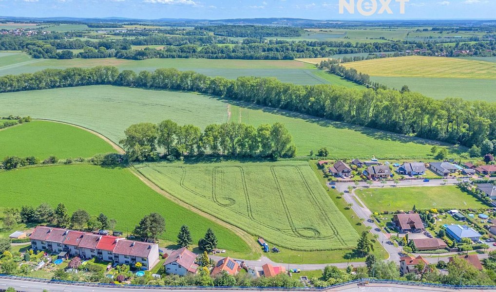 Prodej stavebního pozemku 6 710 m², Nahořany – náhled fotky 3