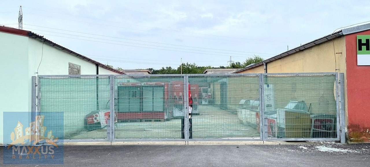 Pronájem komerčního pozemku 378 m²