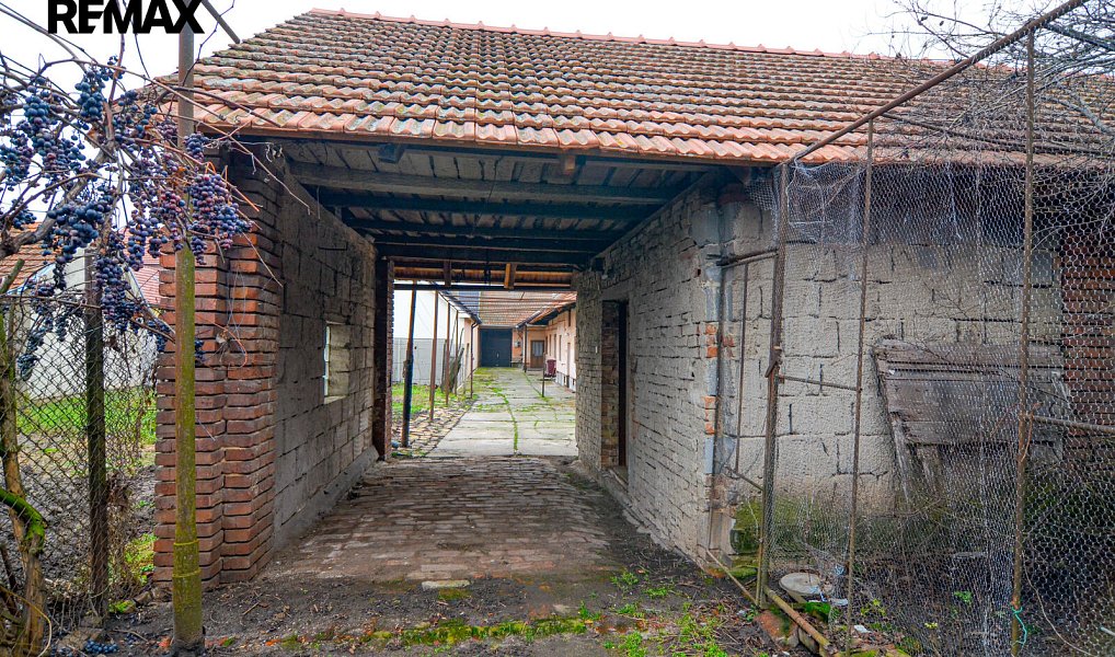 Prodej domu 215 m² s pozemkem 1 121 m², Moravská Nová Ves – náhled fotky 14