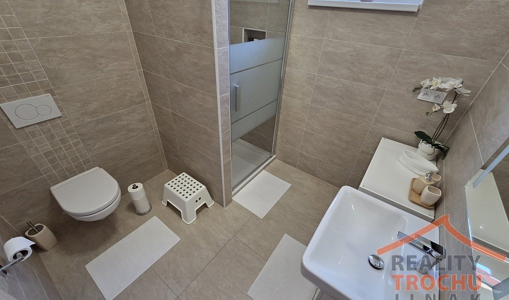 Prodej komerčního objektu (jiného typu) 715 m², Trutnov – náhled fotky 34