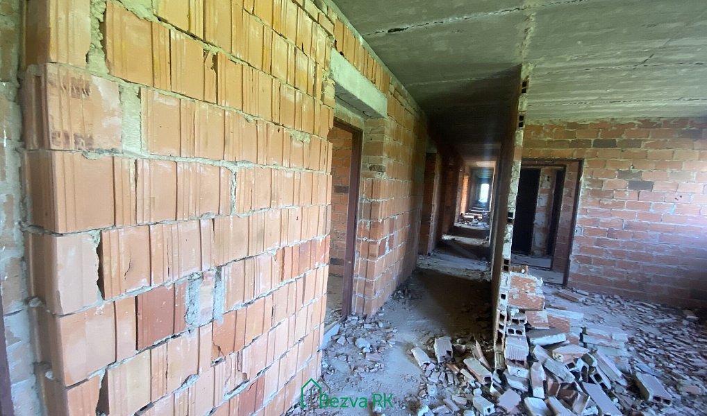 Prodej obchodních prostor 1 358 m², Varvažov – náhled fotky 10