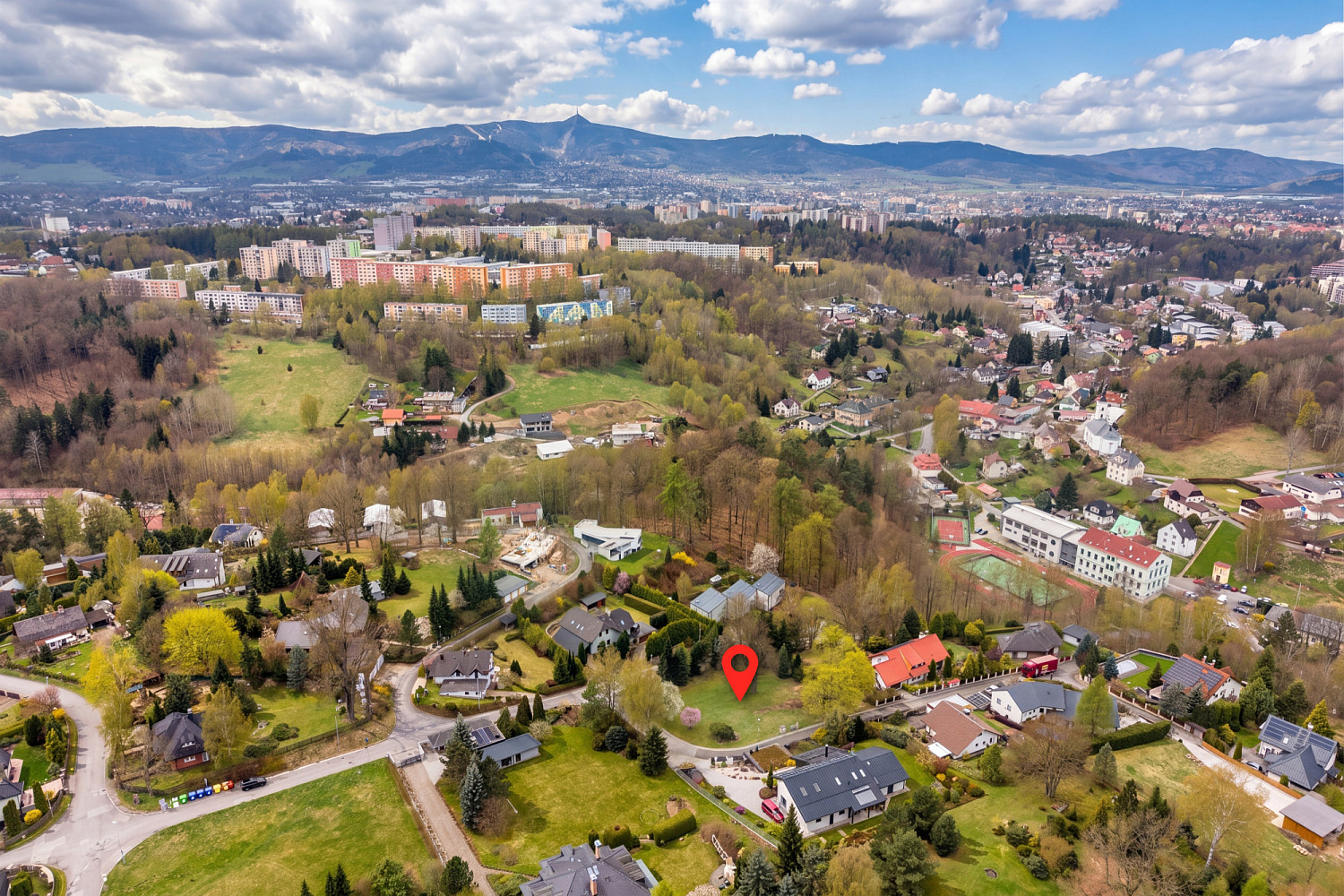 Prodej stavebního pozemku 1 765 m² – fotografie 3