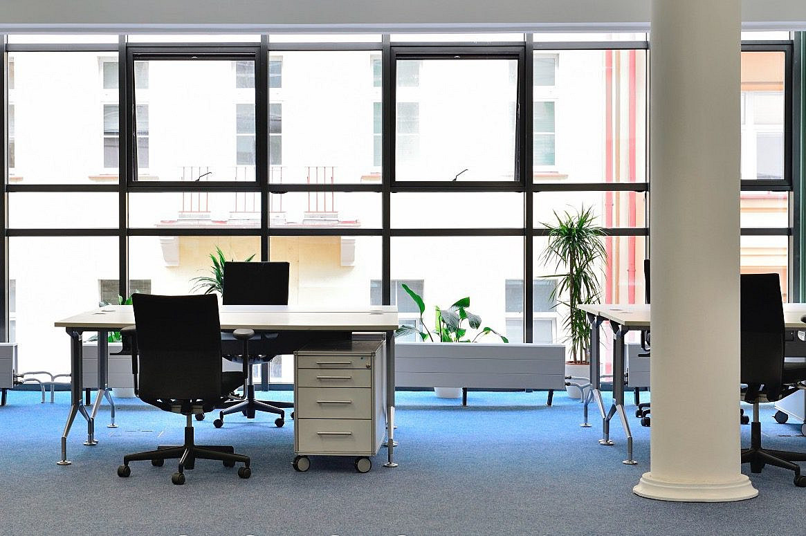 Pronájem obchodních prostor 179 m² – fotografie 3