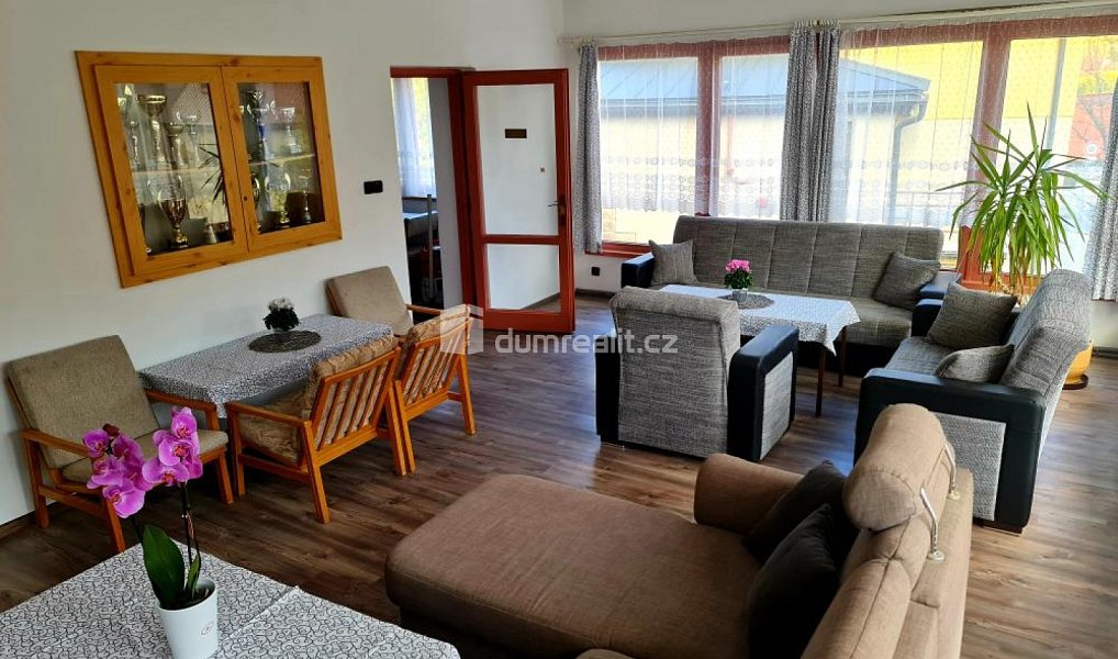 Prodej ubytovacího objektu 450 m², Jablonec nad Jizerou – náhled fotky 2