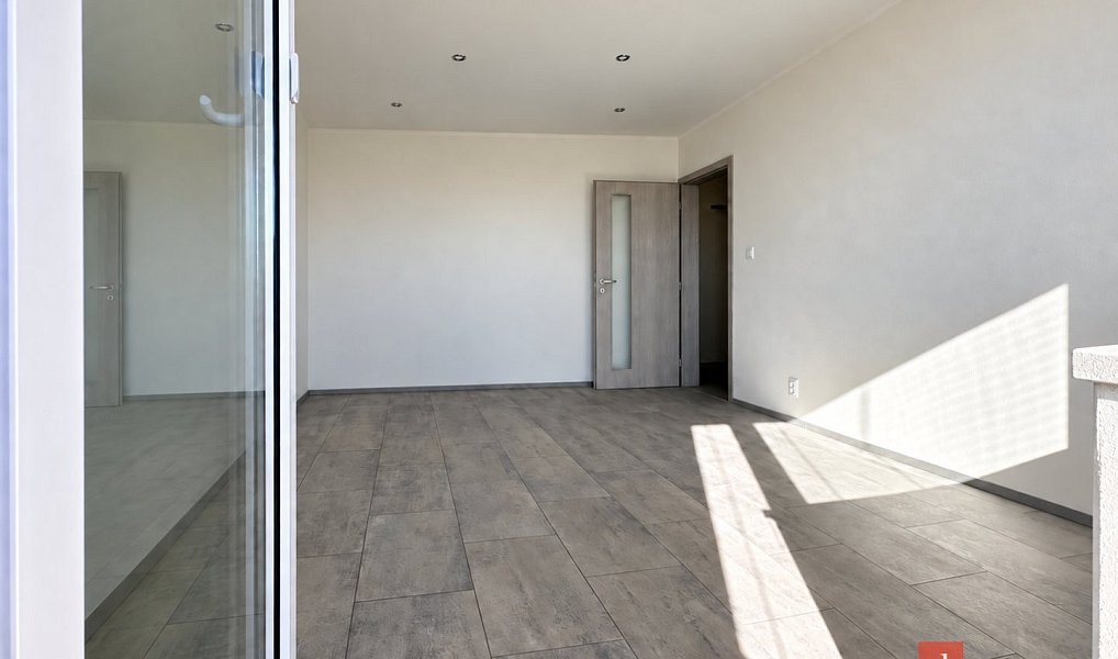 Pronájem bytu 2+1 60 m², Jirkov – náhled fotky 14