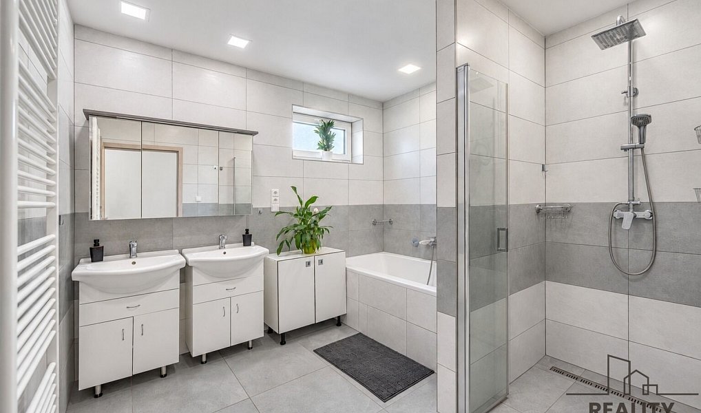 Prodej domu 99 m² s pozemkem 651 m², Kojátky – náhled fotky 4