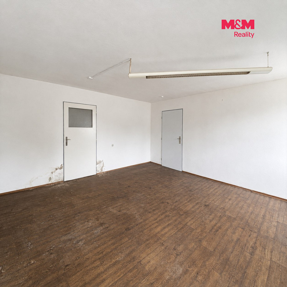 Pronájem kanceláře 158 m² – fotografie 2