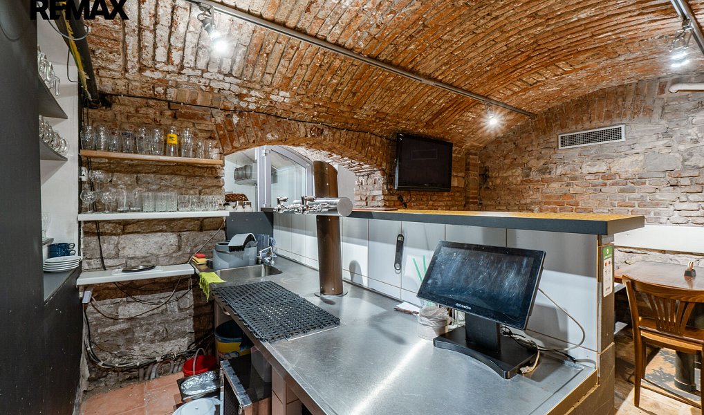 Pronájem restaurace 254 m², Praha – náhled fotky 16