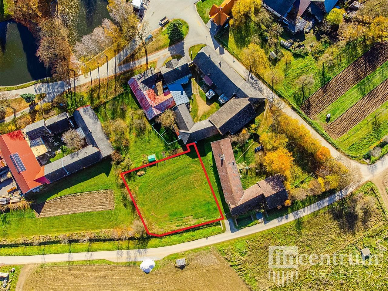 Prodej stavebního pozemku 1123 m² Přibyslav – pohled 2