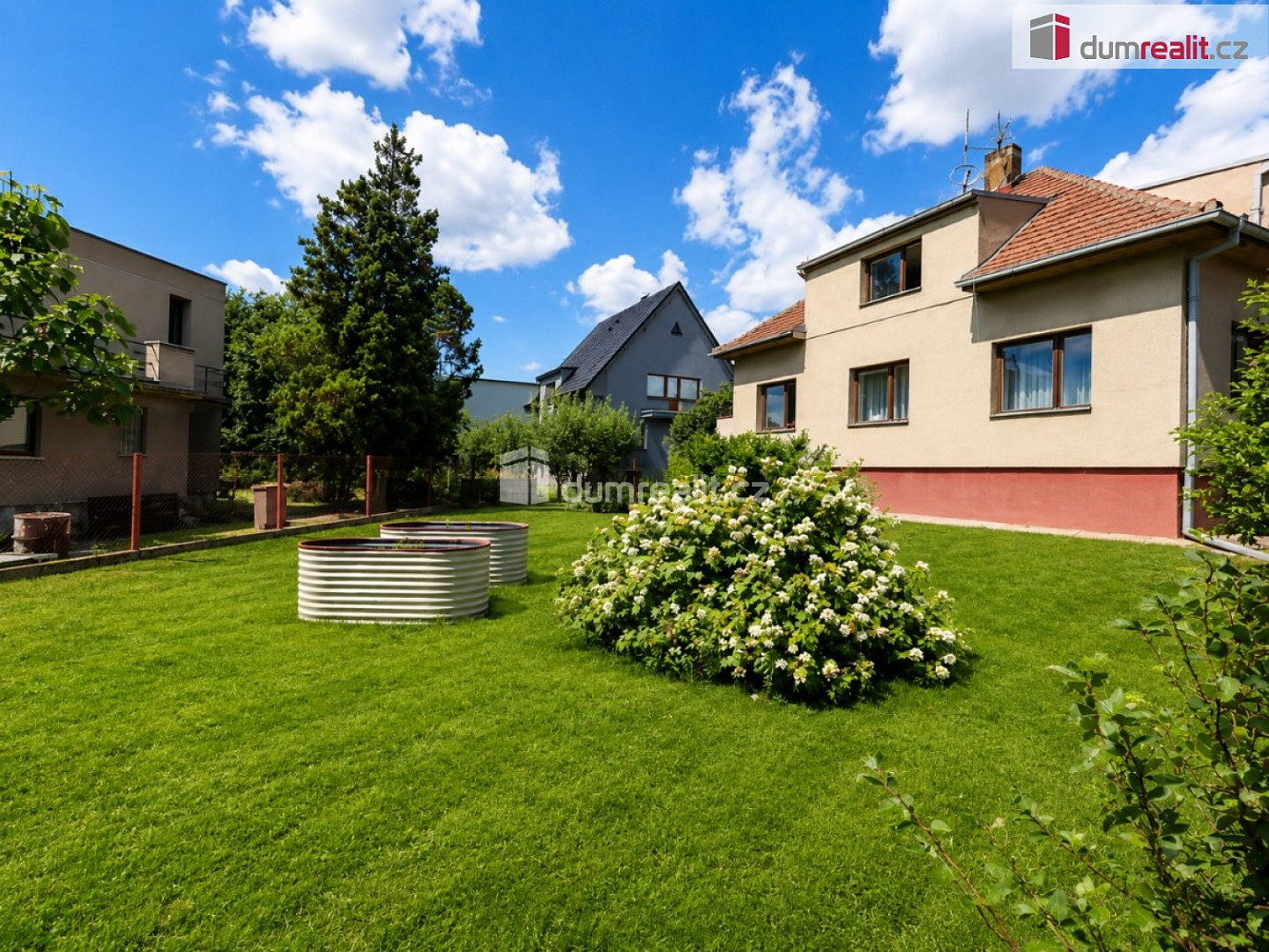 Prodej domu 348 m² s pozemkem 918 m² — photo 2