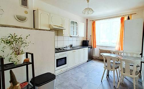 Prodej bytu 3+1 80 m², Malovice, okres Prachatice