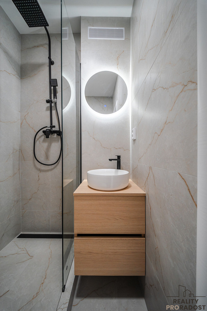 Prodej bytu 1+kk 22 m² — photo 2