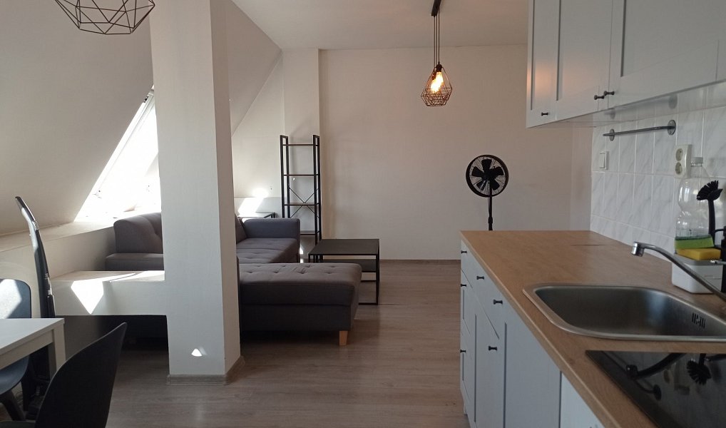 Pronájem bytu 2+kk 49 m², Mikulov – náhled fotky 2