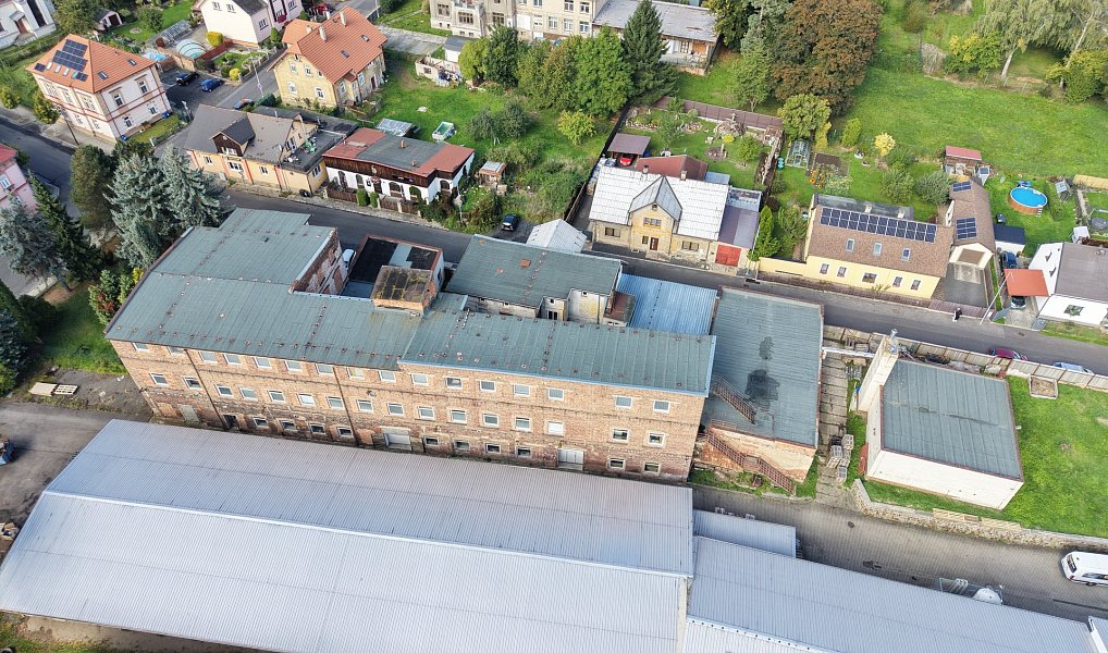 Prodej výrobních prostor 2 400 m², Varnsdorf – náhled fotky 7