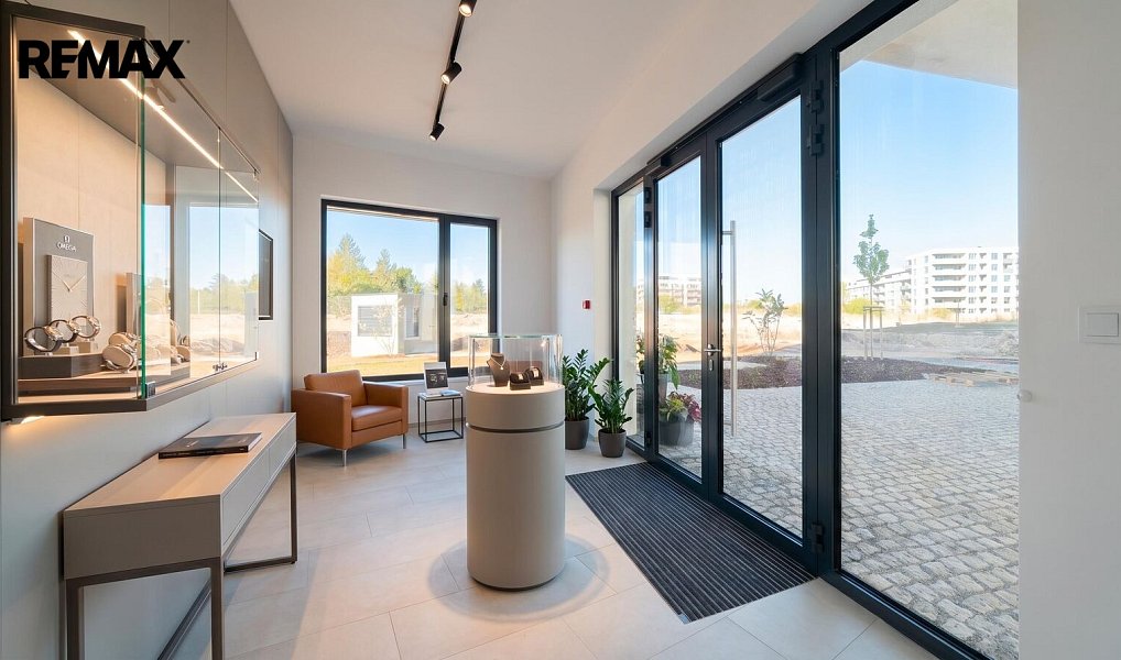 Prodej kanceláře 34 m², Praha – náhled fotky 2