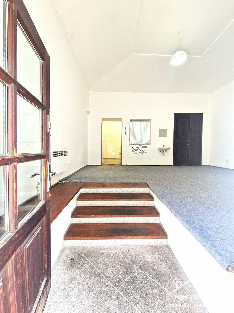 Pronájem obchodních prostor 75 m² – fotografie 2
