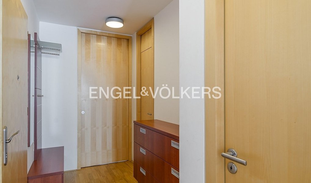 Pronájem bytu 2+kk 60 m², Praha – náhled fotky 10