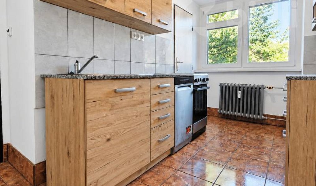 Pronájem bytu 3+1 87 m², Hradec Králové – fotka 1 z 17