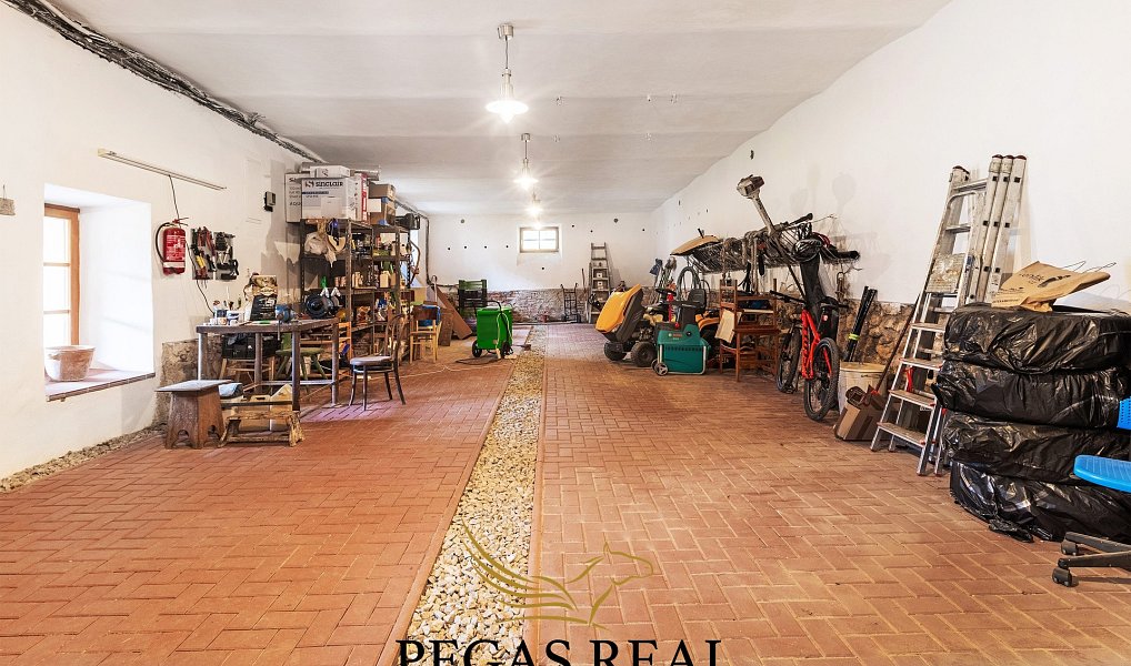 Prodej domu 350 m² s pozemkem 1 993 m², Ruda – náhled fotky 21