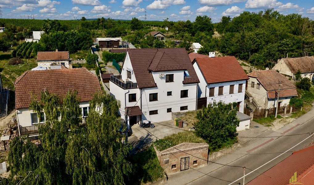 Prodej nájemního domu, činžáku 281 m², Bulhary – náhled fotky 2
