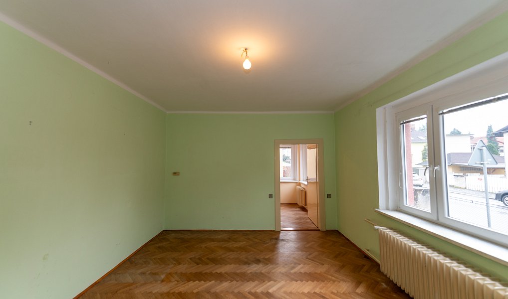 Prodej domu 248 m² s pozemkem 548 m², Strakonice – náhled fotky 12