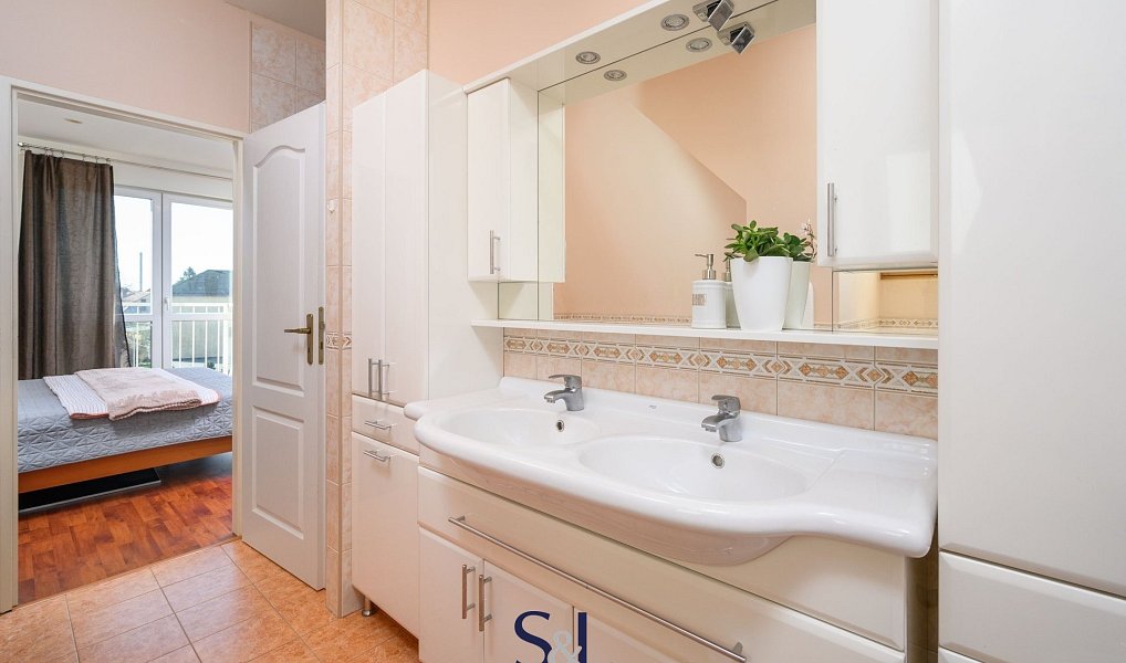 Prodej bytu 4+kk 150 m², Cvikov – náhled fotky 19
