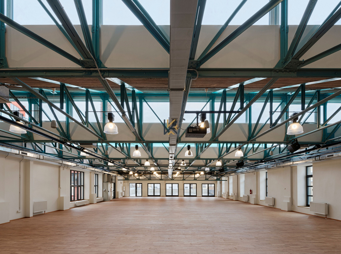 Pronájem obchodních prostor 705 m² – fotografie 3