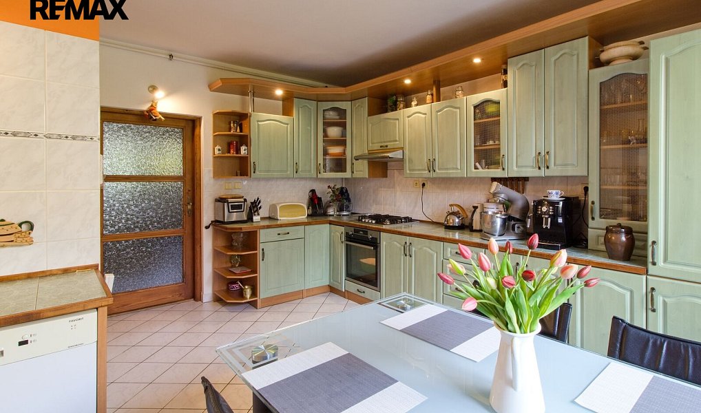 Prodej domu 210 m² s pozemkem 402 m², Černovice – náhled fotky 3
