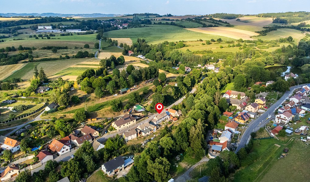 Prodej chalupy 240 m² s pozemkem 407 m², Kamenice – náhled fotky 13