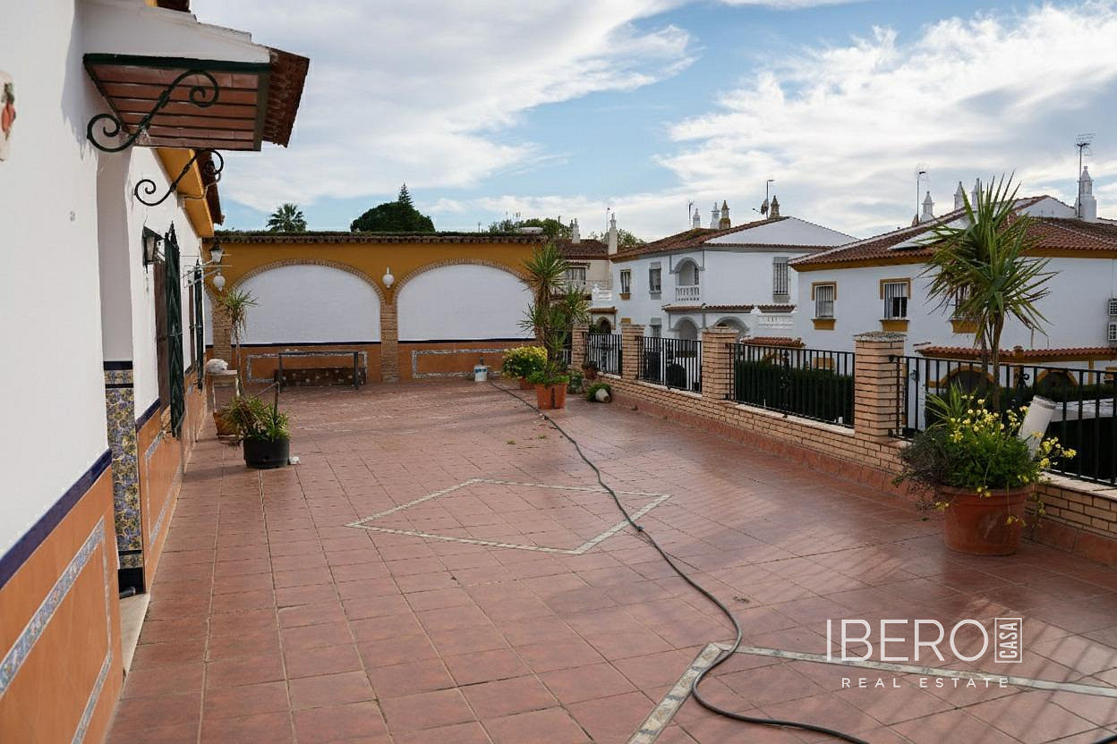 Prodej domu 549 m² s pozemkem 549 m²